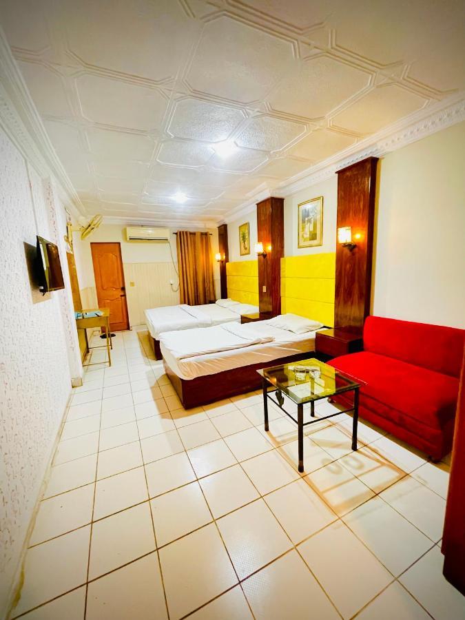 Hotel New Mid City มุลตาน ภายนอก รูปภาพ