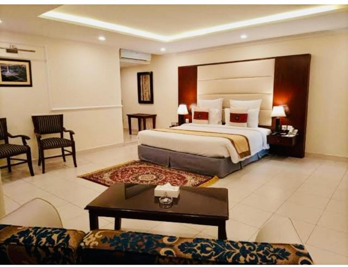 Hotel New Mid City มุลตาน ภายนอก รูปภาพ